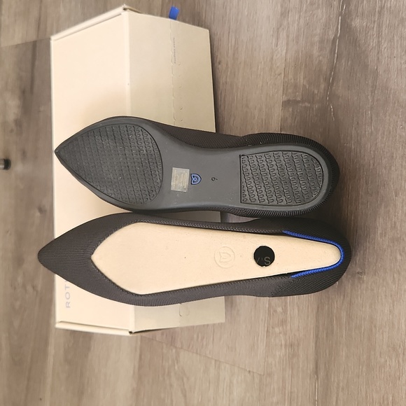 Rothy's black classic pointed flats - Picture 9 of 11